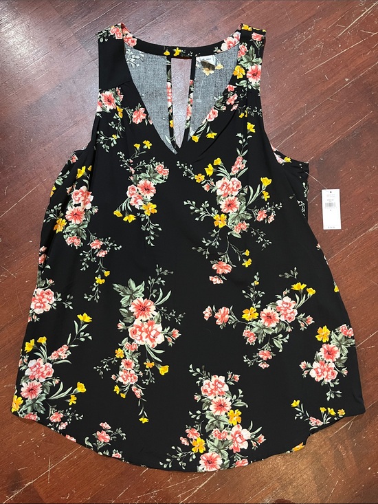 Old Navy Tops - 🌻3/$15🌻 Old Navy Black Floral V-Neck Cutout Camisole with Pink and Yellow Blooms